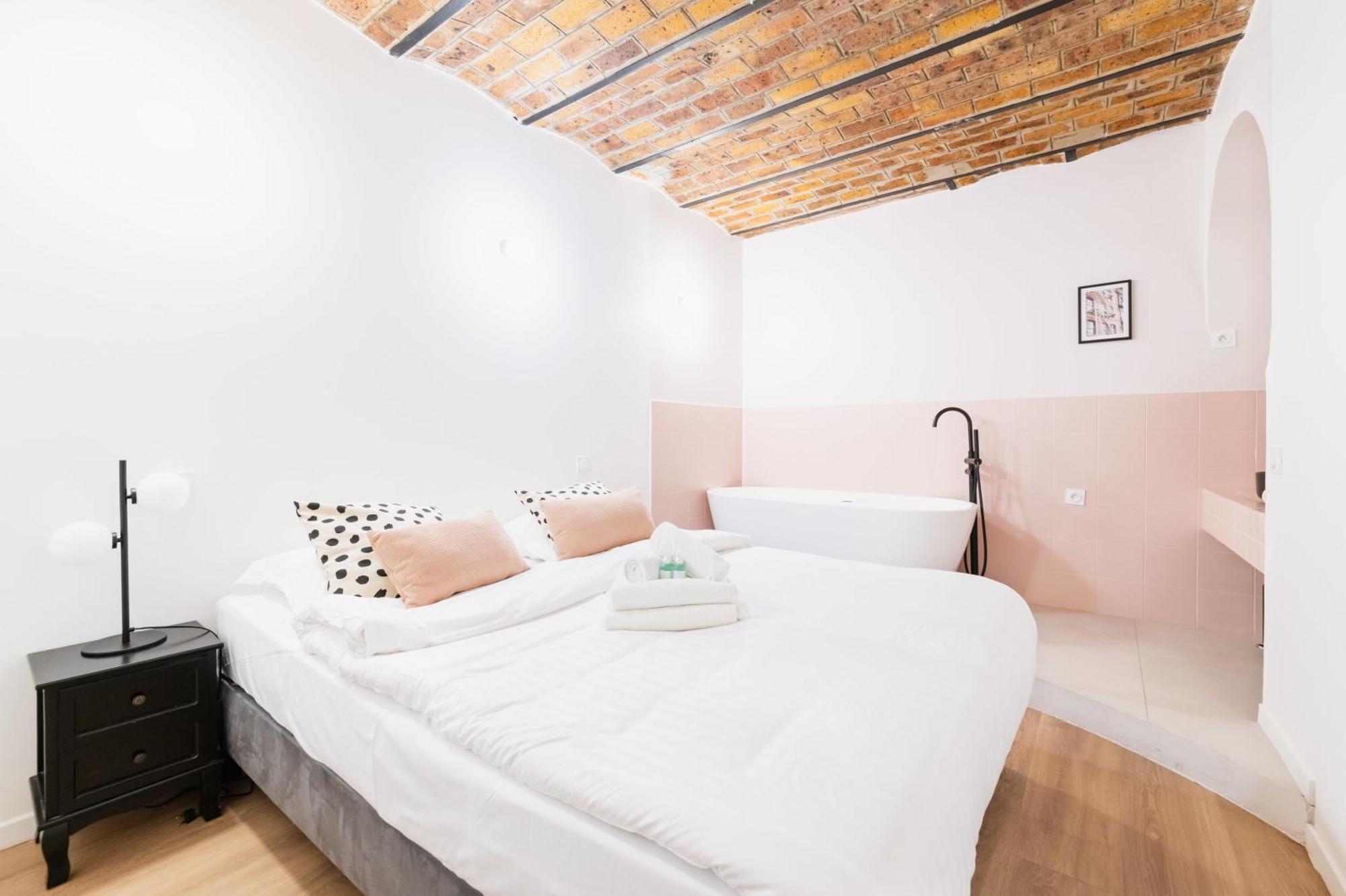 Appartement Luxueux Avec Salle De Bains De Reve 6P Paris Exterior foto